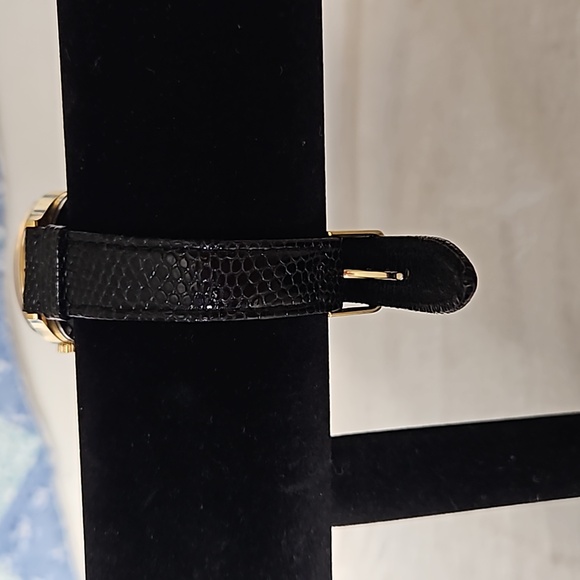 Ducks unlimited watch - Picture 2 of 3